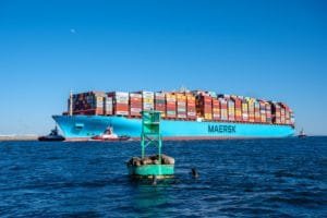 Maersk Essen enters the Port of Los Angeles