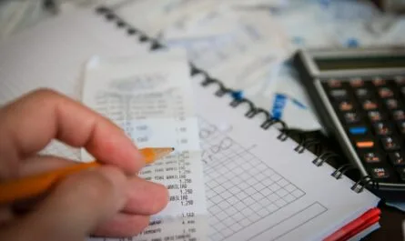 money, bills, calculator